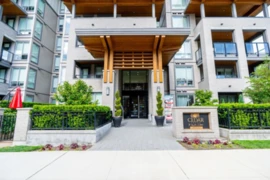 101 7588 16th Street, Burnaby, BC