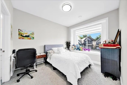 Powder Room Photo of 5932 139a Street, Surrey, BC