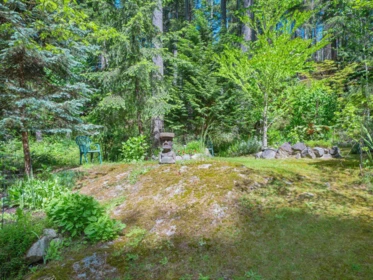 Hot Tub / Spa Photo of 8626 Redrooffs Road, Halfmoon Bay, BC