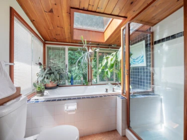 Loft / Bonus Room Photo of 8626 Redrooffs Road, Halfmoon Bay, BC