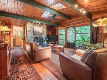 Mudroom Photo of 8626 Redrooffs Road, Halfmoon Bay, BC
