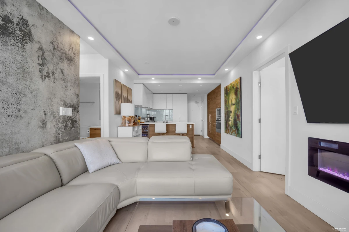 Family Room Photo of 3608 1188 Pinetree Way, Coquitlam, BC