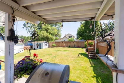 Garden / Landscaping Photo of 20290 Wanstead Street, Maple Ridge, BC