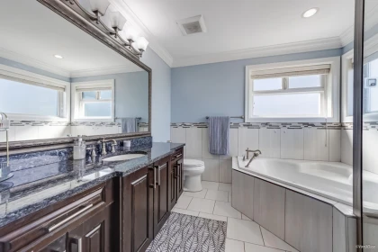 Entry Foyer Photo of 14255 62b Avenue, Surrey, BC