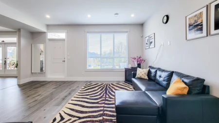 Hallway Photo of 1 8295 Nixon Road, Chilliwack, BC