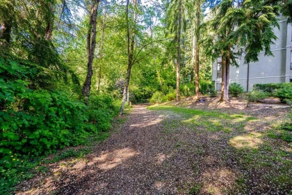 Garden / Landscaping Photo of 302 1200 Pacific Street, Coquitlam, BC