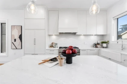 Kitchen Island Photo of 531 W 61st Avenue, Vancouver, BC
