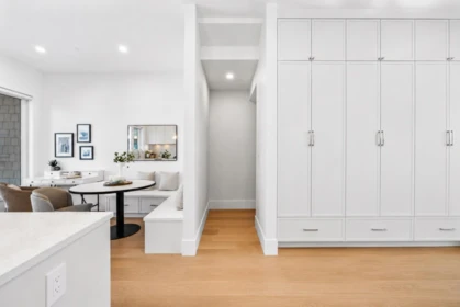 Walk-In Closet Photo of 531 W 61st Avenue, Vancouver, BC