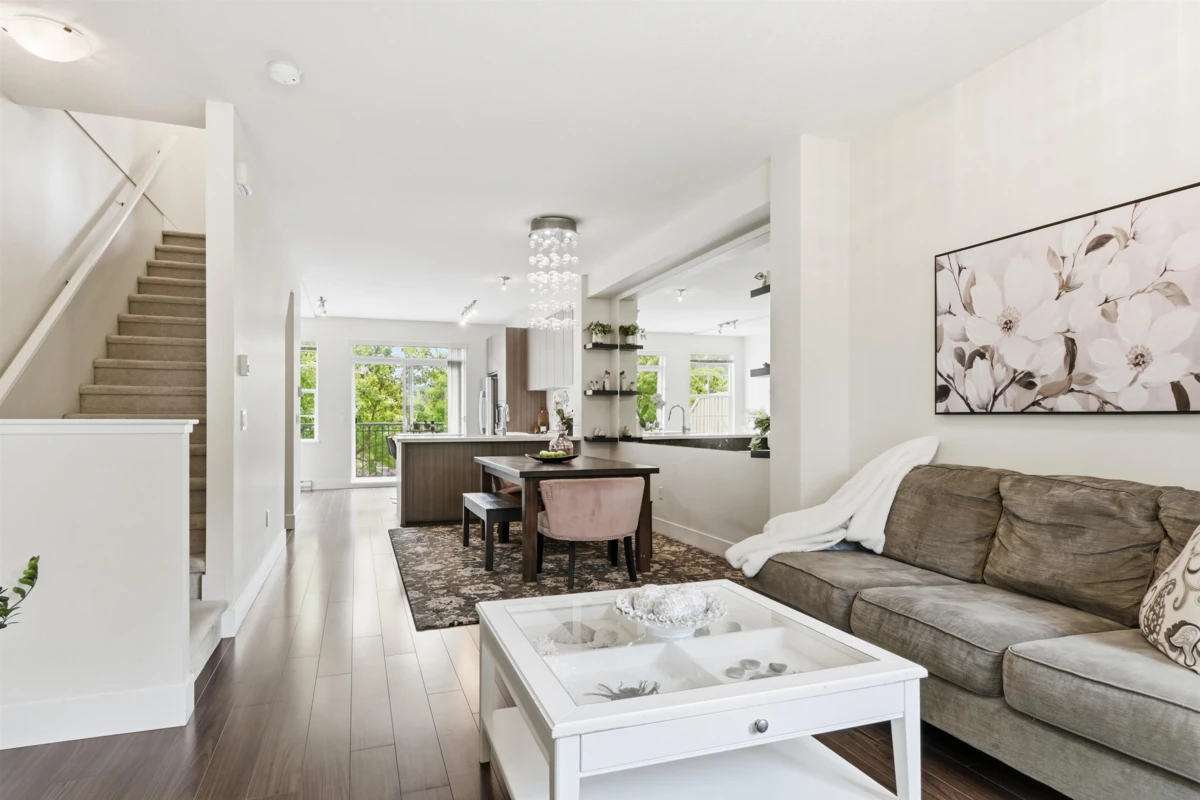Dining Area Photo of 20 3399 151 Street, Surrey, BC