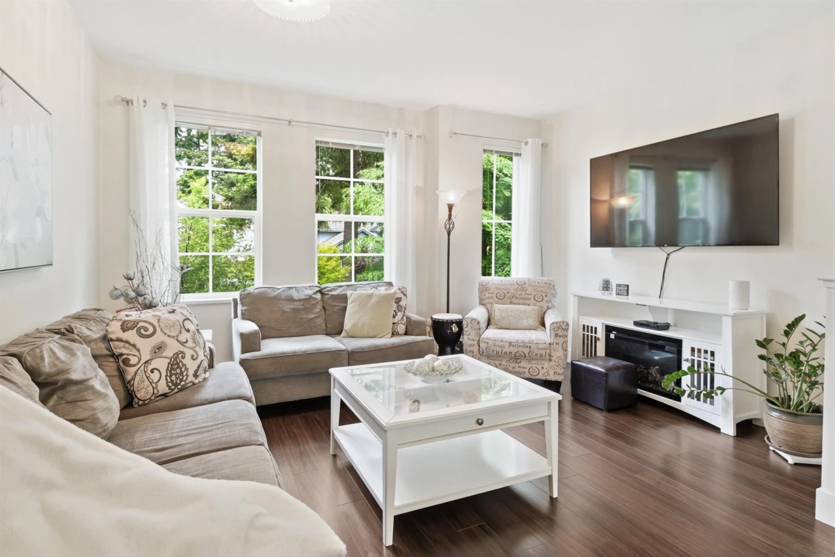 Living Room Photo of 20 3399 151 Street, Surrey, BC