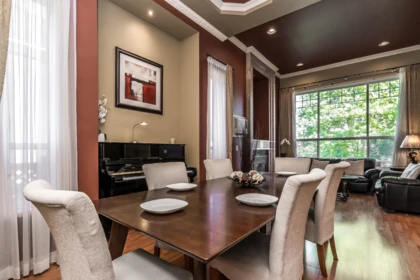Kitchen Island Photo of 7625 151a Street, Surrey, BC