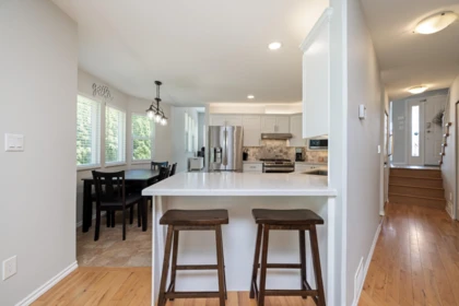 Kitchen Island Photo of 45257 Raven Place, Chilliwack, BC