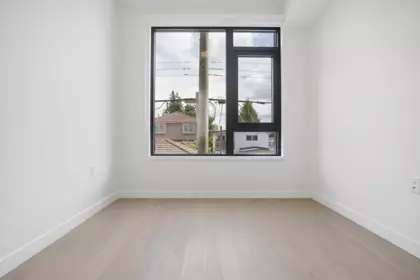 Walk-In Closet Photo of 202 8398 Oak Street, Vancouver, BC