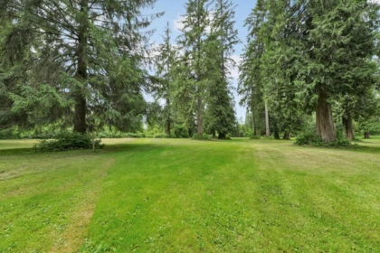 Community Amenities Photo (Clubhouse) of 22050 136 Avenue, Maple Ridge, BC
