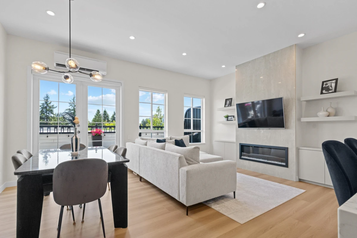 Family Room Photo of 415 555 Foster Avenue, Coquitlam, BC