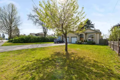 Garden / Landscaping Photo of 1351 Duthie Avenue, Burnaby, BC