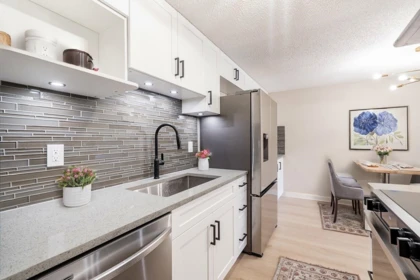 Kitchen Island Photo of 254 7293 Moffatt Road, Richmond, BC