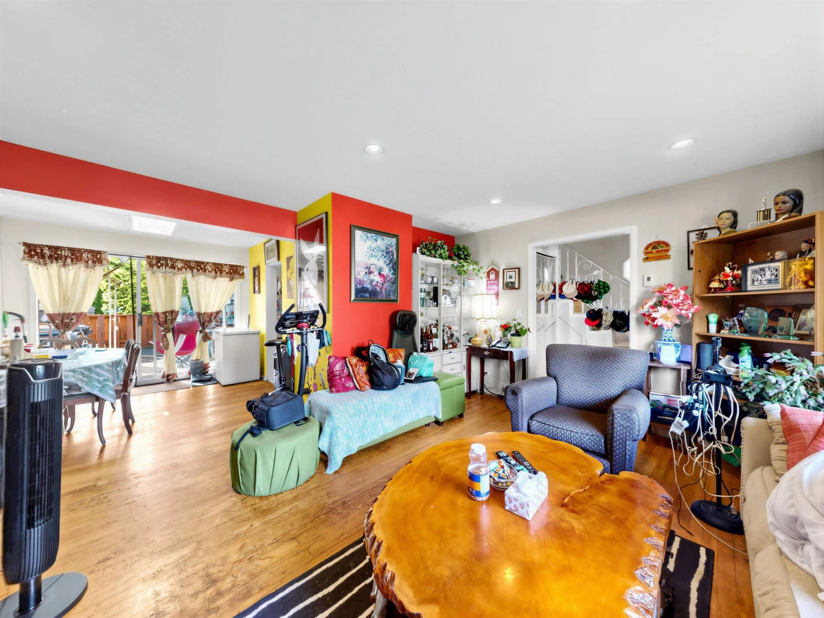Living Room Photo of 5033 Killarney Street, Vancouver, BC