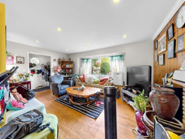 Kitchen Island Photo of 5033 Killarney Street, Vancouver, BC