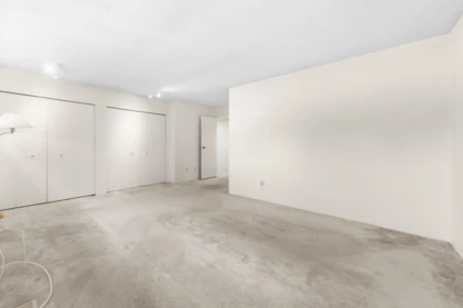 Powder Room Photo of 104 12749 16 Avenue, Surrey, BC