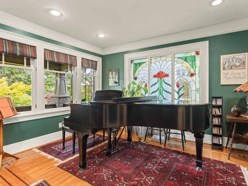 Family Room Photo of 3738 W 24th Avenue, Vancouver, BC