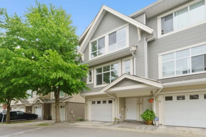 30 6450 199 Street, Langley, BC, Langley — Townhouse for sale