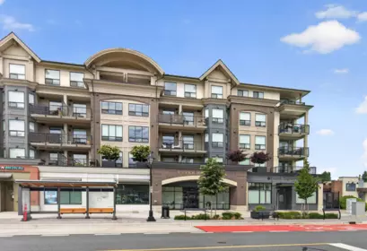 Community Amenities Photo (Clubhouse) of 213 2493 Montrose Avenue, Abbotsford, BC