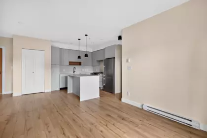 213 2493 Montrose Avenue, Abbotsford, BC, Abbotsford — Apartment/Condo for sale