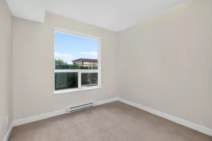 Loft / Bonus Room Photo of 213 2493 Montrose Avenue, Abbotsford, BC
