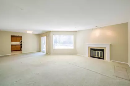 Breakfast Nook Photo of 214 15255 18 Avenue, Surrey, BC