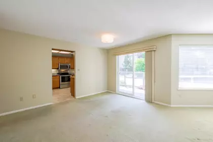 Walk-In Closet Photo of 214 15255 18 Avenue, Surrey, BC