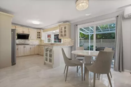 Breakfast Nook Photo of 6066 Martyniuk Place, Richmond, BC