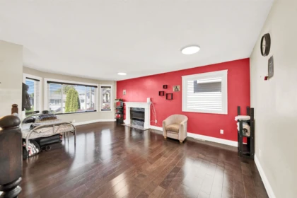 Breakfast Nook Photo of 12712 113a Avenue, Surrey, BC