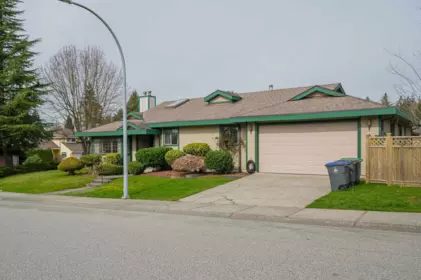 10523 Fraserglen Drive, Surrey, BC, Surrey — Single Family Residence for sale
