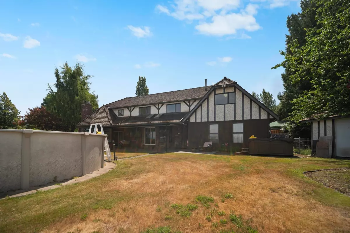 Exterior Rear Photo of 22522 28 Avenue, Langley, BC