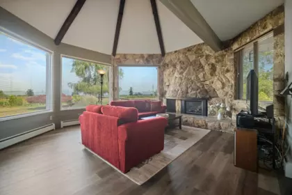 Basement Recreation Room Photo of 22522 28 Avenue, Langley, BC