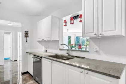 Guest Bathroom Photo of 430 9979 140 Street, Surrey, BC