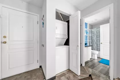 Powder Room Photo of 430 9979 140 Street, Surrey, BC