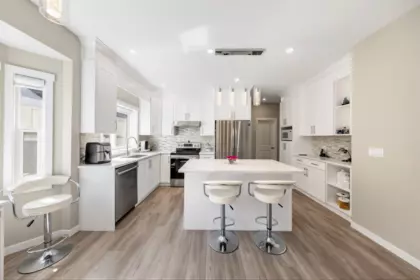 Laundry Room Photo of 14917 24a Avenue, Surrey, BC