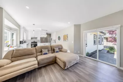 Office / Den Photo of 14917 24a Avenue, Surrey, BC
