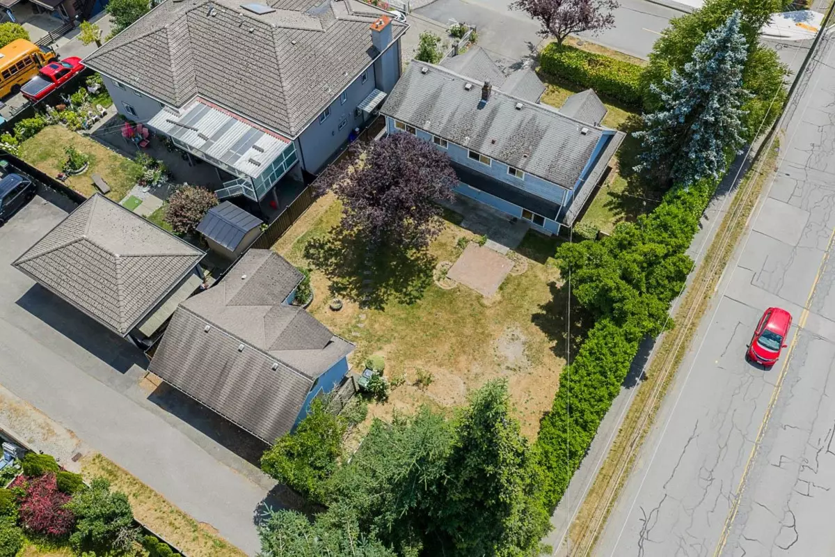 Family Room Photo of 1707 Haversley Avenue, Coquitlam, BC