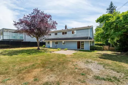 Garden / Landscaping Photo of 1707 Haversley Avenue, Coquitlam, BC