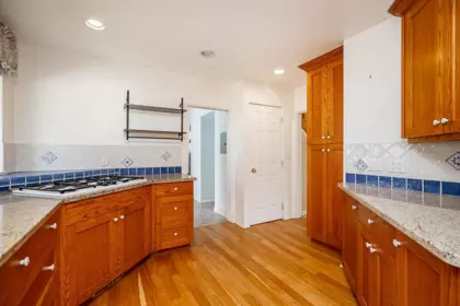 Primary Bathroom Photo of 1707 Haversley Avenue, Coquitlam, BC