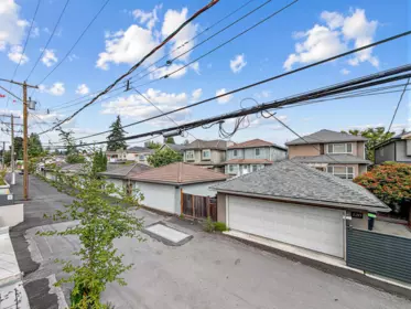 Garden / Landscaping Photo of 202 6485 Manitoba Street, Vancouver, BC
