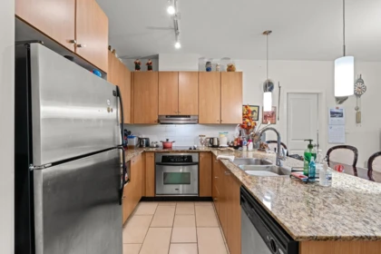 Kitchen Photo of 111 15322 101 Avenue, Surrey, BC