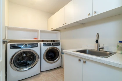 Kitchen Photo of 2688 W 19th Avenue, Vancouver, BC