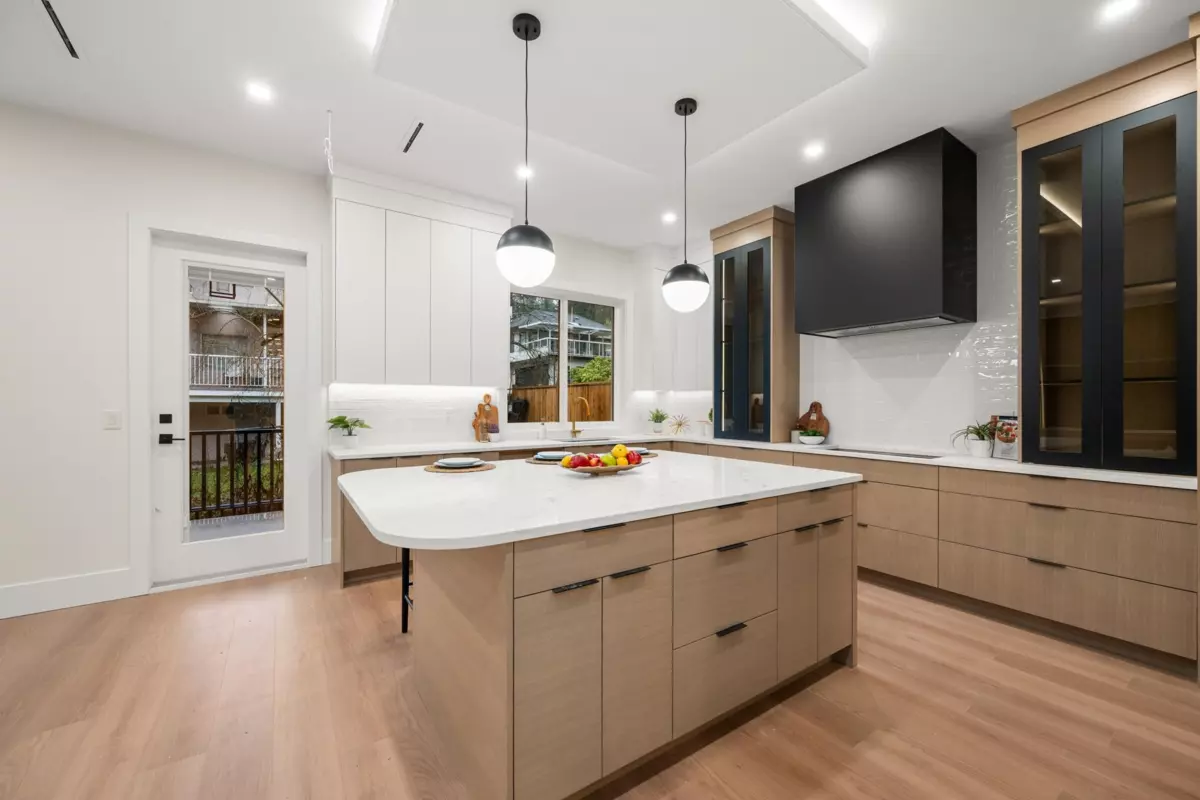 Dining Area Photo of 11472 138a Street, Surrey, BC