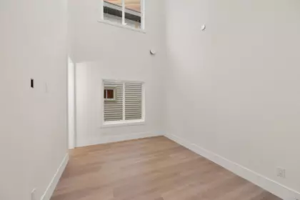 Mudroom Photo of 11472 138a Street, Surrey, BC