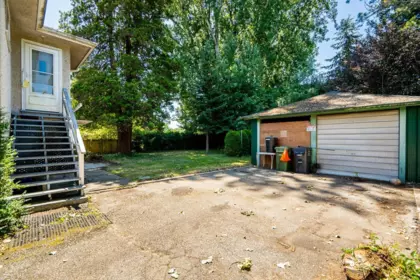 Kitchen Photo of 8171 Garden City Road, Richmond, BC