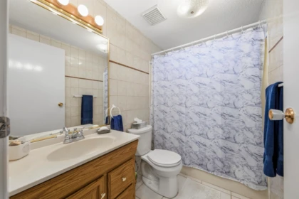 Guest Bathroom Photo of 162 145 King Edward Street, Coquitlam, BC
